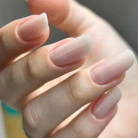 Manicure by Anca