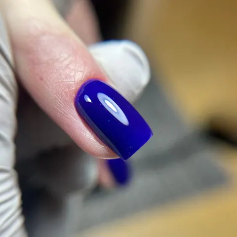 Manicure by Anca