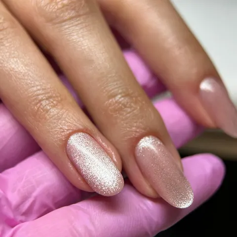 Manicure by Anca